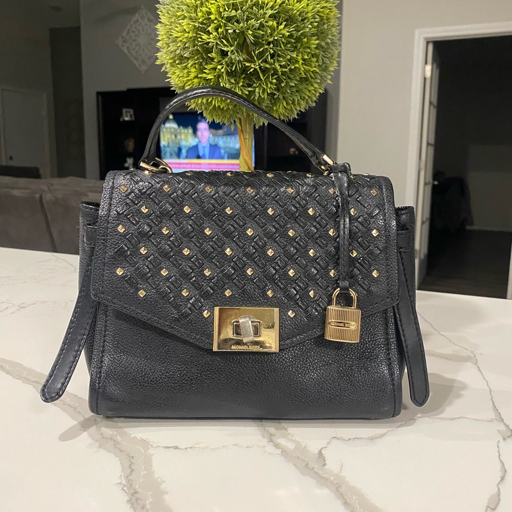 Michael Kors small leather bag Cassie top handler elegant Black Handbag